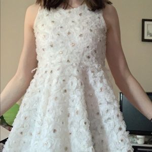 Knit work children’s white dress